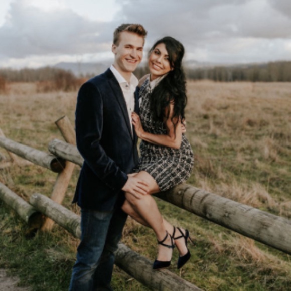 Dress - Picture 3 of 3